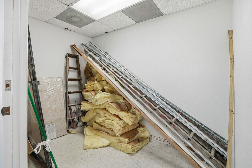 More Photos Of 5341 Grand Blvd, New Port Richey Medical For Lease