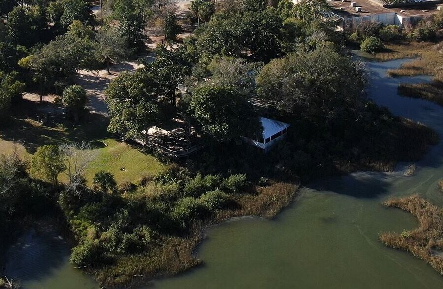 More Photos Of 160 Nix Boat Yard Rd, Saint Augustine Restaurant For Sale