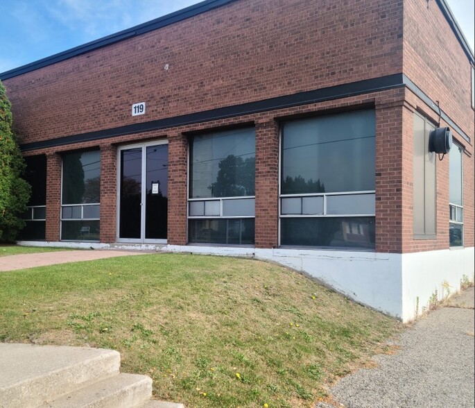 Primary Photo Of 117-119 Skyway Av, Toronto Manufacturing For Lease