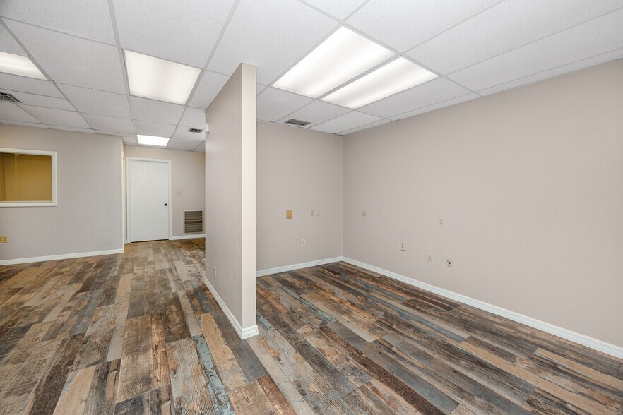 More Photos Of 6449 38th Ave, Saint Petersburg Medical For Lease