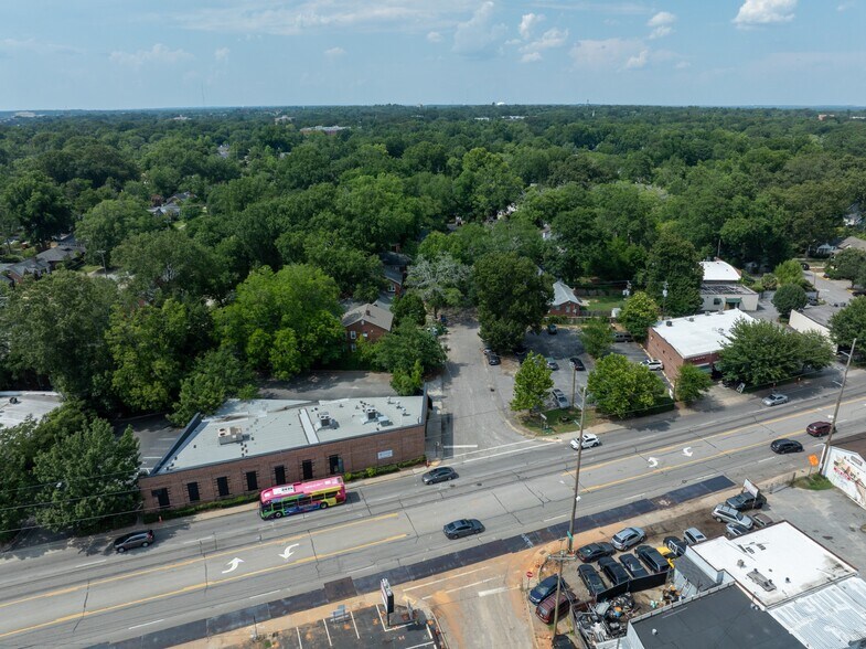 More Photos Of 2719 Rosewood Dr, Columbia Restaurant For Lease