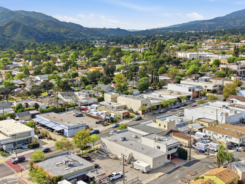 More Photos Of 3521 Ocean View Blvd, Glendale General Retail For Sale