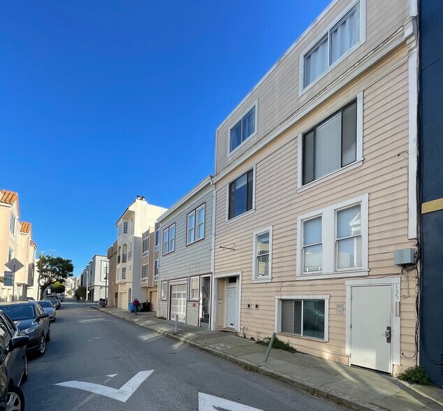 More Photos Of 1926-1930 Lombard St, San Francisco Apartments For Sale
