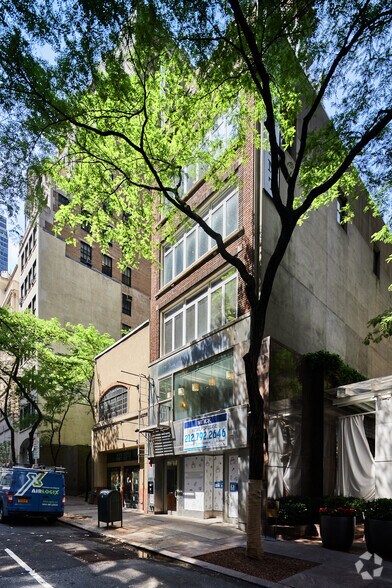 More Photos Of 9 E 53rd St, New York Office For Lease