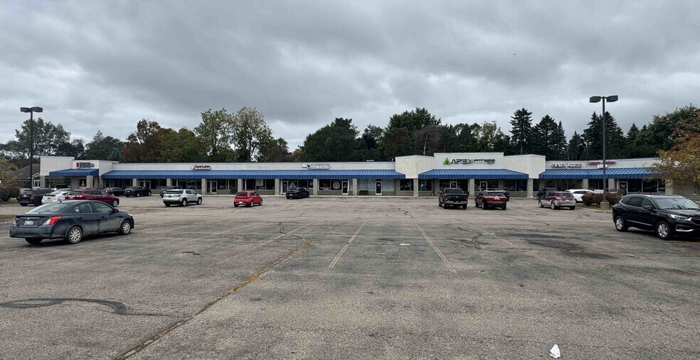 More Photos Of 5515 Davison Rd, Burton Unknown For Lease