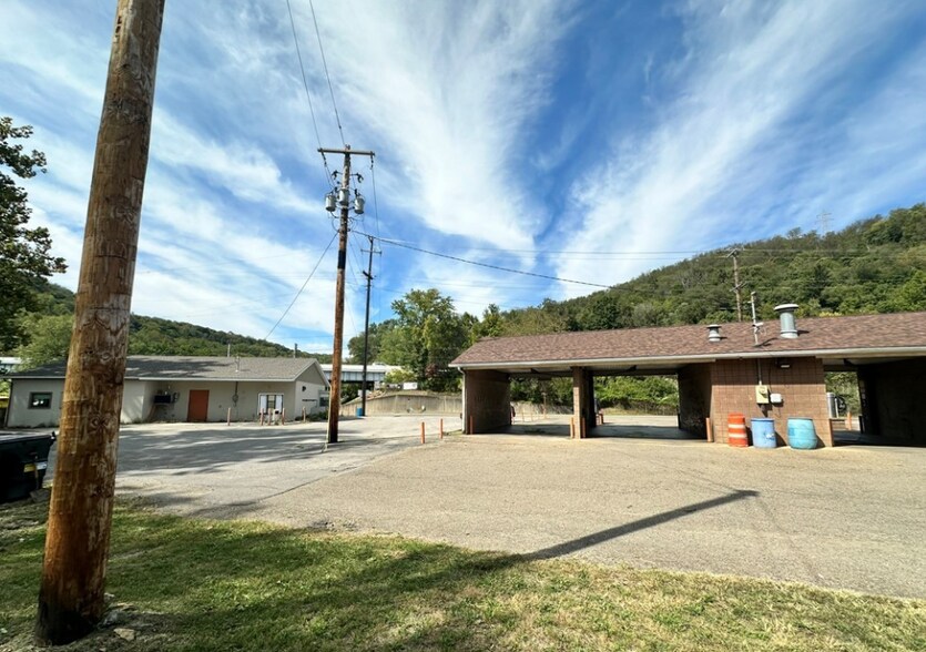 More Photos Of 205 Wells Ave, Wellsville Carwash For Sale