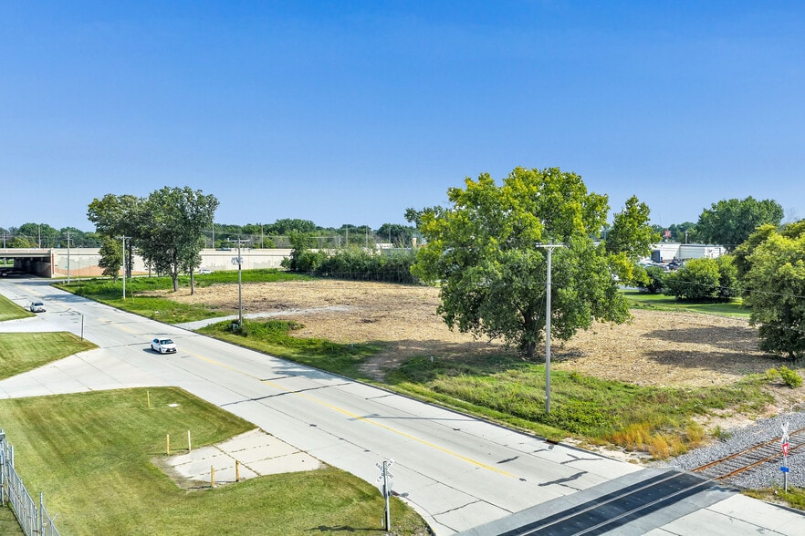 Primary Photo Of 510 Lambeau St, Green Bay Land For Sale