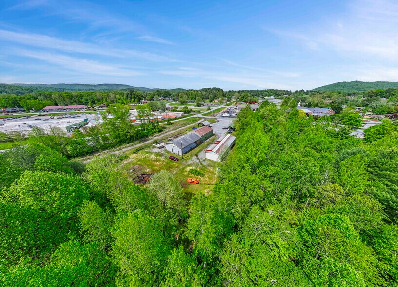 More Photos Of 5 Etowah School Rd, Etowah Warehouse For Sale