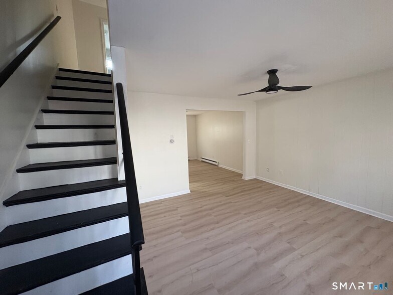 More Photos Of 1280 Townsend Ave, New Haven Apartments For Sale