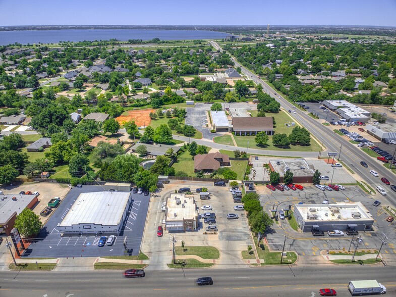 More Photos Of 10805 N May Ave, Oklahoma City Restaurant For Sale