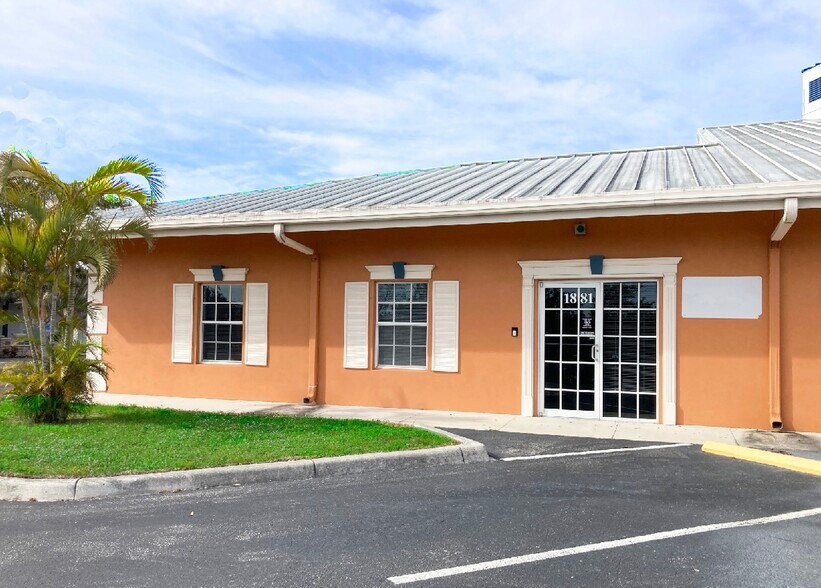 More Photos Of 1867-1881 Porter Lake Dr, Sarasota Warehouse For Sale