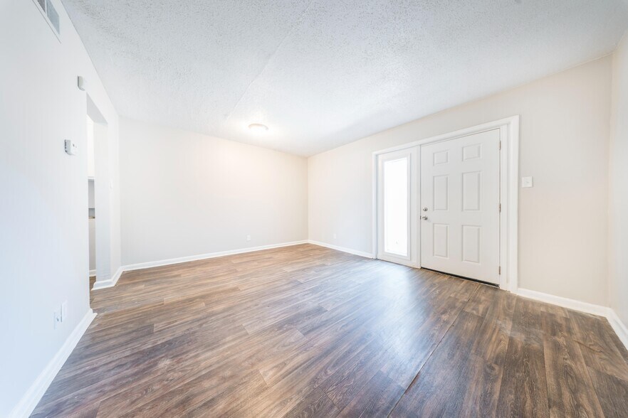 More Photos Of 1655 N Atwood Dr, Macon-Bibb Apartments For Sale