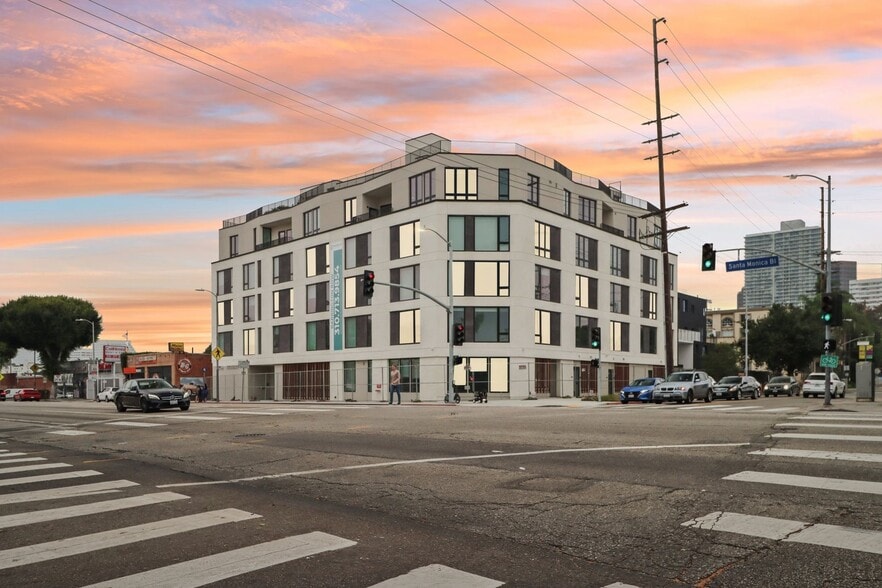 More Photos Of 11701 Santa Monica Blvd, Los Angeles Apartments For Lease