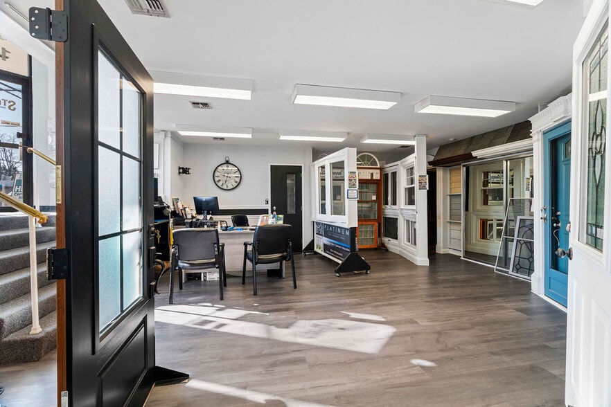 More Photos Of 1475 Hylan Blvd, Staten Island Freestanding For Sale