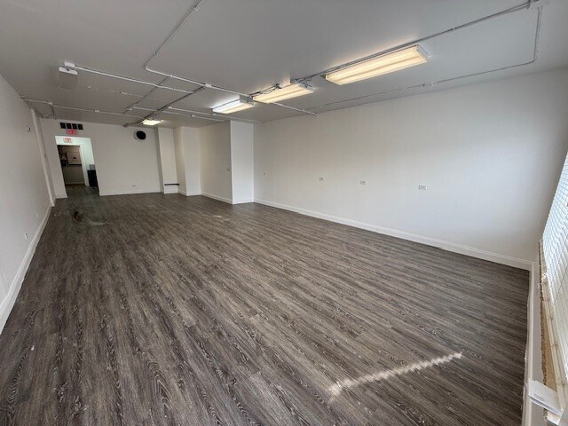 More Photos Of 635-643 S La Grange Rd, La Grange Storefront For Sale