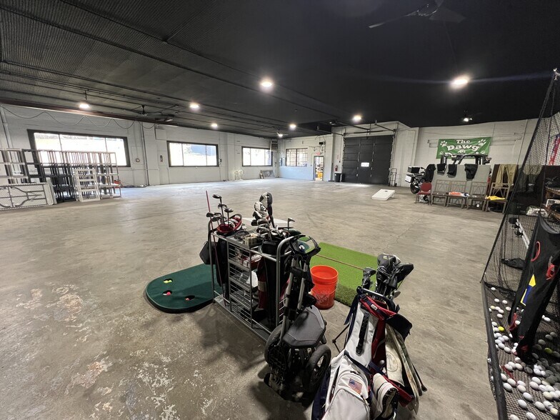 More Photos Of 465 E Main St, Batavia Warehouse For Sale