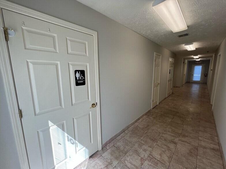 More Photos Of 1238 Sloan St, Murfreesboro Office Residential For Lease