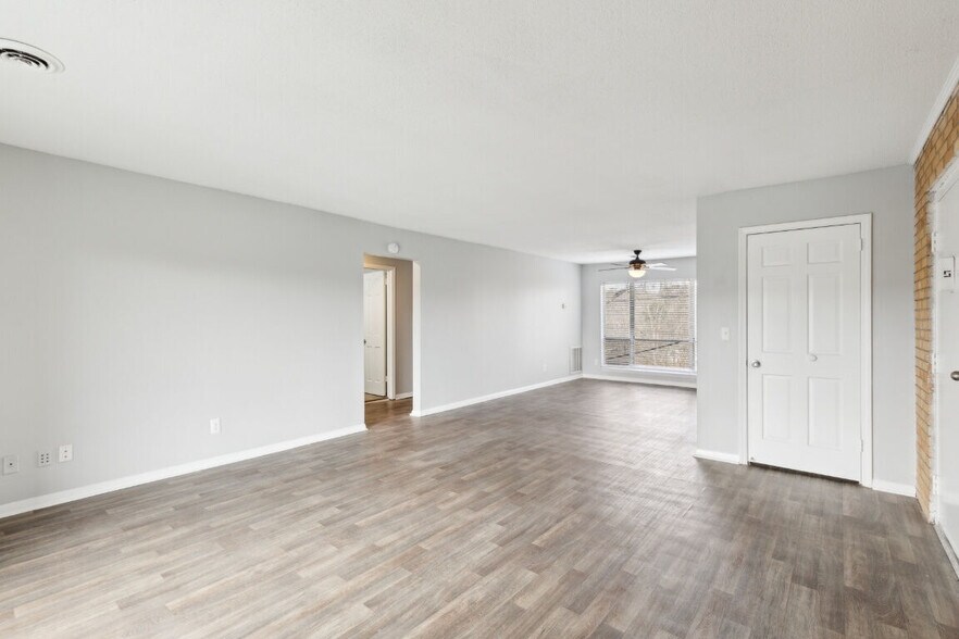 More Photos Of 300 W Midvale Ave, Chattanooga Apartments For Sale