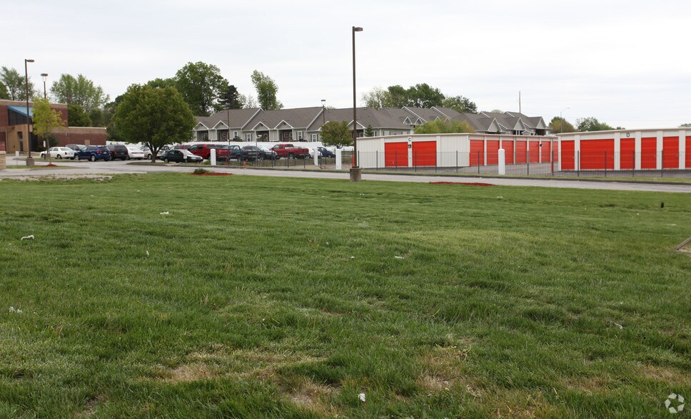Primary Photo Of 11318 E 350 Hwy, Kansas City Land For Lease