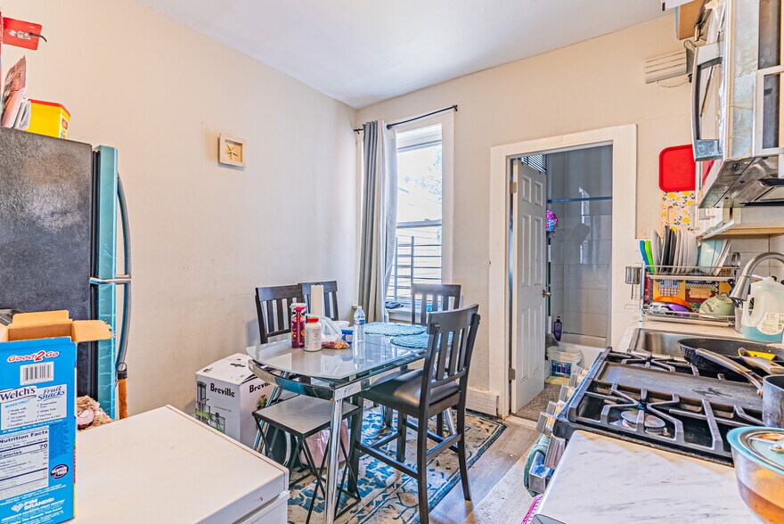 More Photos Of 307 Clinton Pl, Newark Apartments For Sale