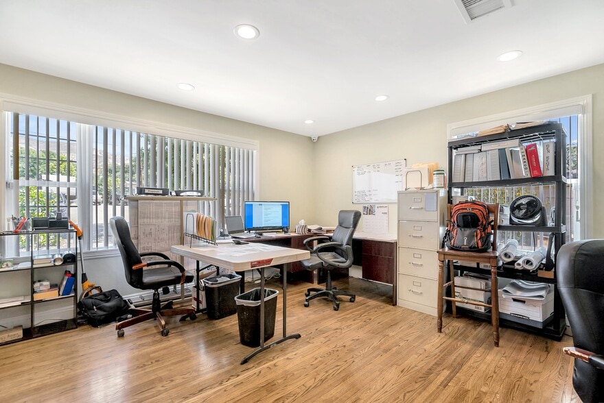 More Photos Of 10404 Foothill Blvd, Sylmar Land For Sale