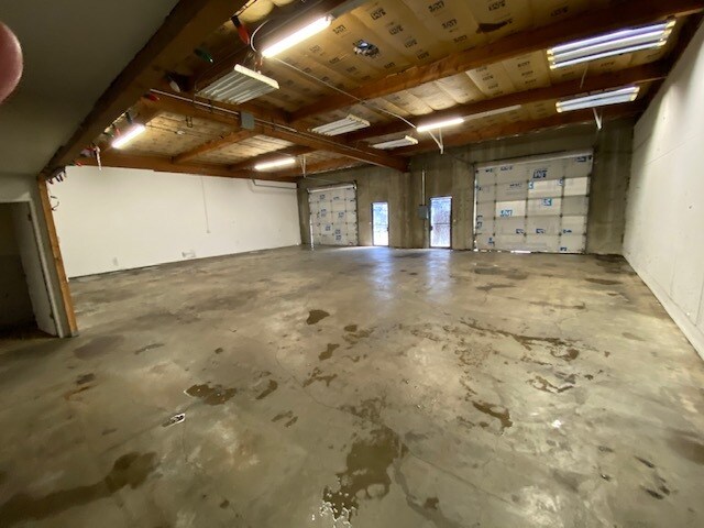 More Photos Of 12 Pamaron Way, Novato Manufacturing For Lease