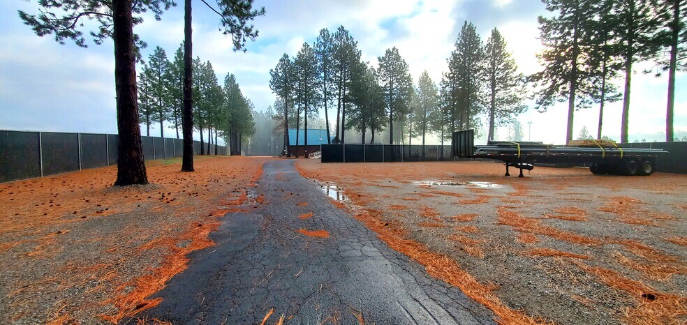 More Photos Of 4020 N Huetter Rd, Coeur d'Alene Flex For Lease