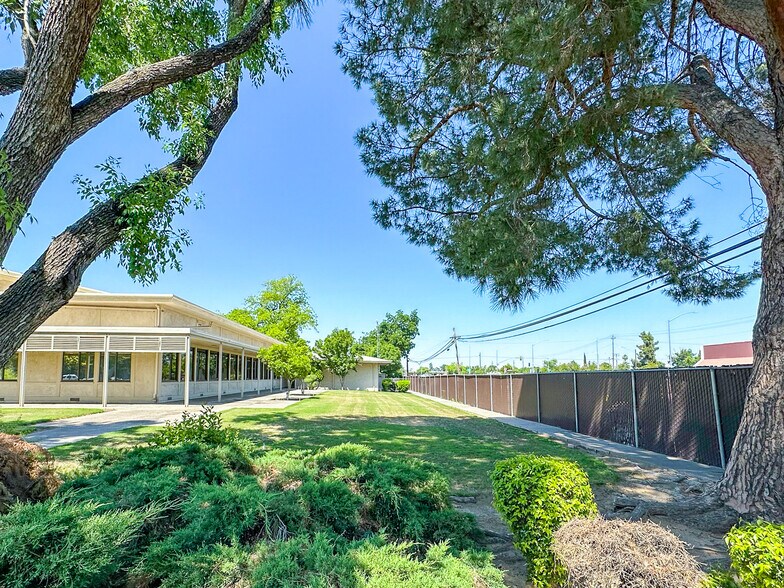 More Photos Of 3130 N Fresno St, Fresno Office For Sale