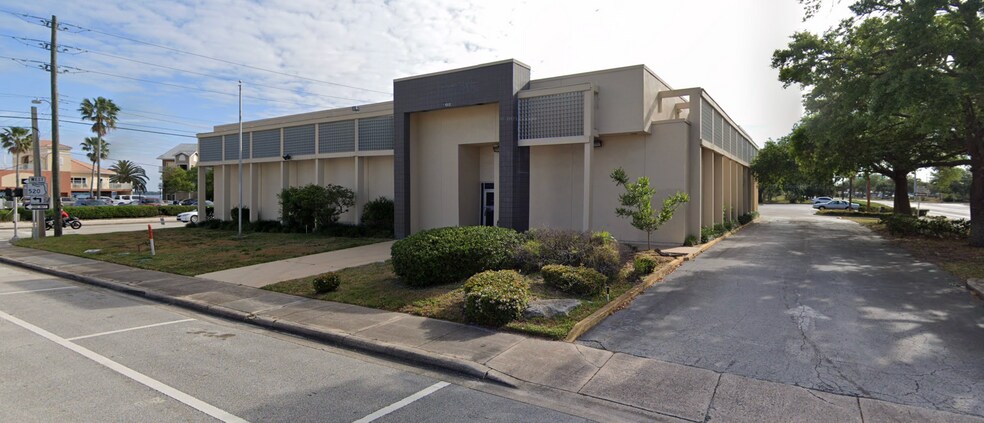 More Photos Of 100 Delannoy Ave, Cocoa Bank For Sale