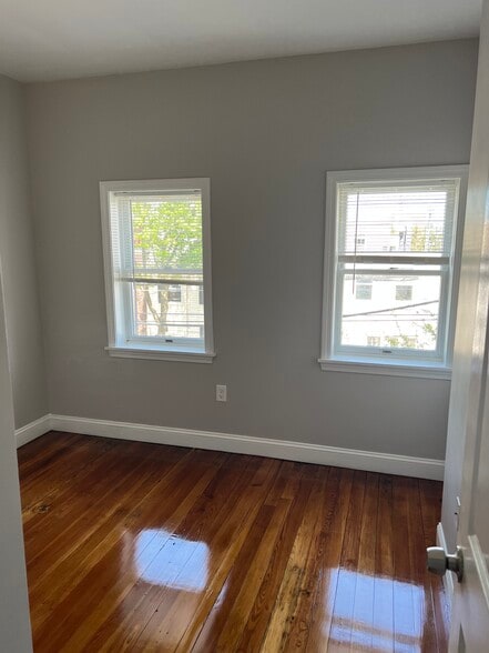 More Photos Of 191 Everett St, Boston Apartments For Sale