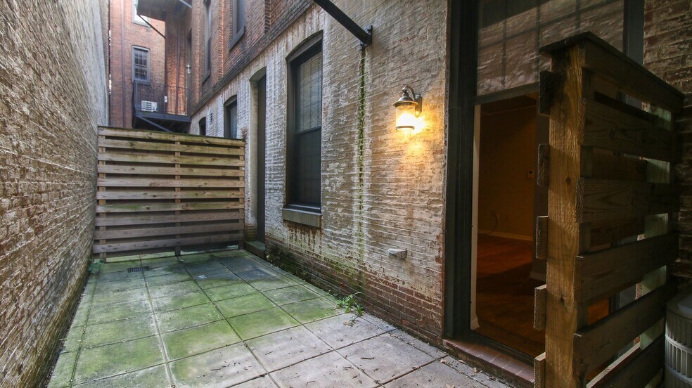 More Photos Of 125 W Saratoga St, Baltimore Apartments For Sale