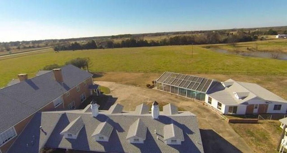More Photos Of 13673 Interstate Highway 30 E, Saltillo Land For Sale