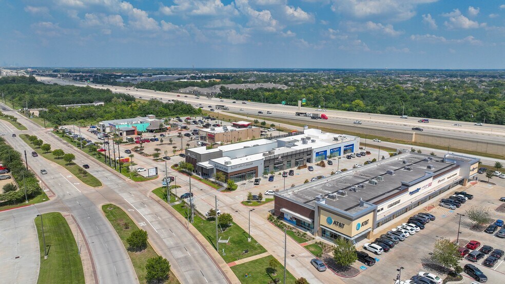 More Photos Of 3569 Business Center Dr, Pearland Storefront Retail Office For Lease