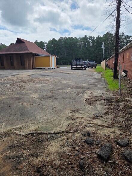 More Photos Of 684 Highway 1 S, Lugoff Office For Lease
