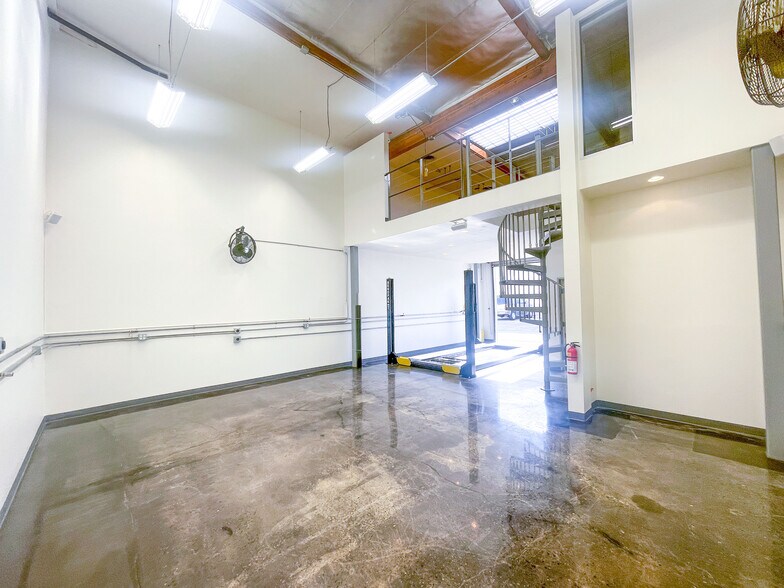 More Photos Of 2631 Lavery Ct, Newbury Park Industrial For Sale