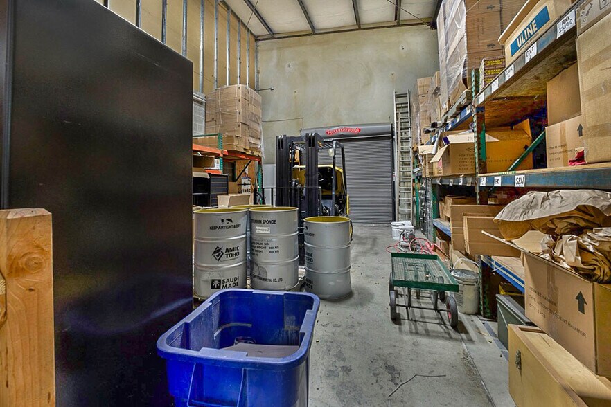 More Photos Of 86321 College View Rd, Eugene General Retail For Sale