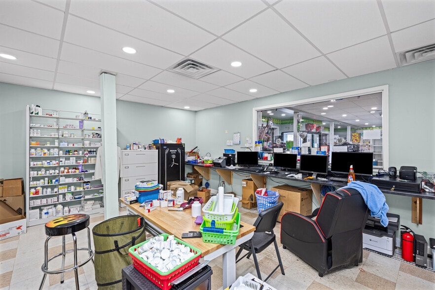 More Photos Of 11502-11538 E 7 Mile Rd, Detroit Freestanding For Sale