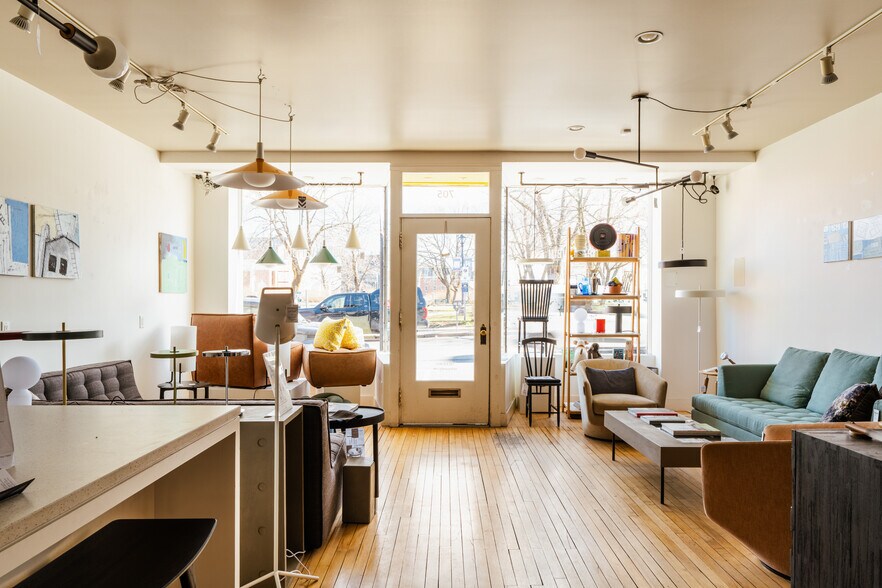 More Photos Of 705 Warren St, Hudson Storefront Retail Residential For Sale