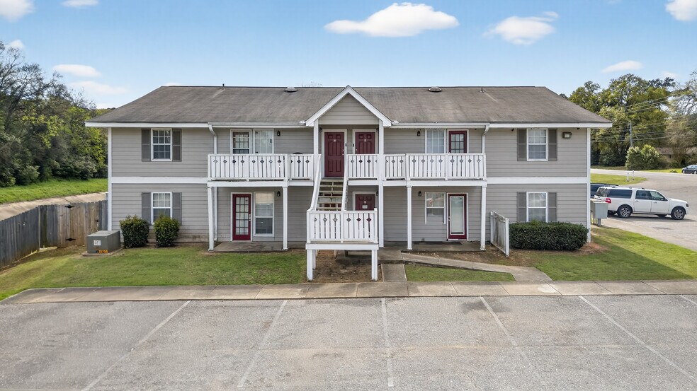 More Photos Of 560 Coliseum Blvd, Montgomery Apartments For Sale