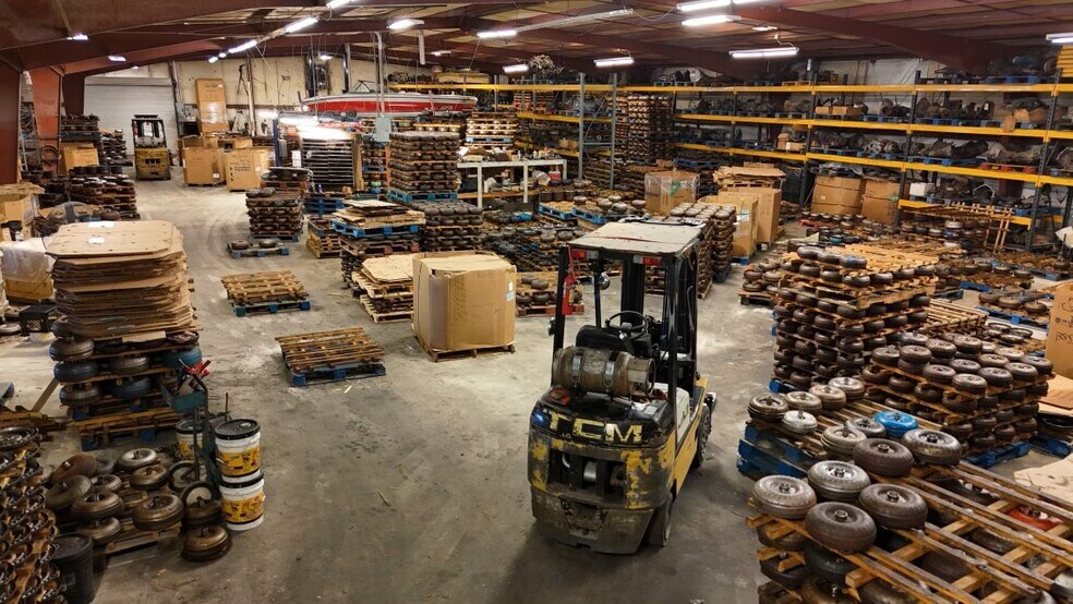 More Photos Of 33 SW Lumpkin Campground Rd, Dawsonville Warehouse For Lease