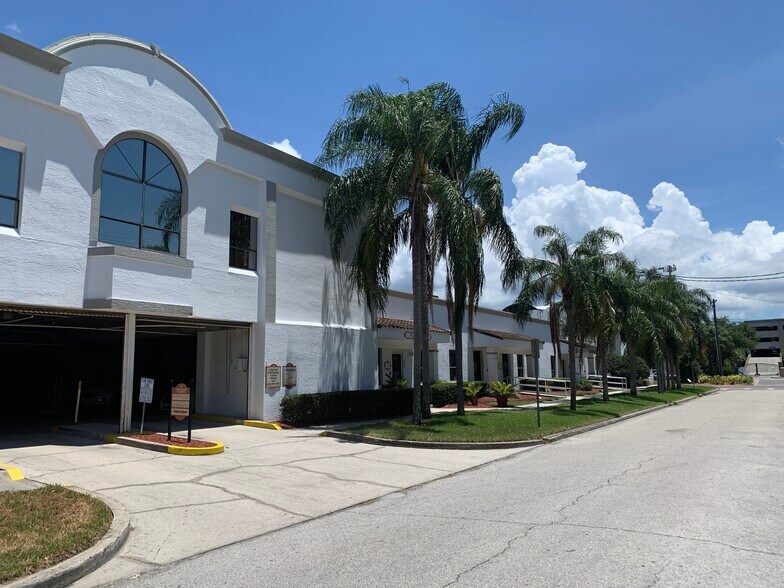 More Photos Of 2111 W Swann Ave, Tampa Medical For Lease
