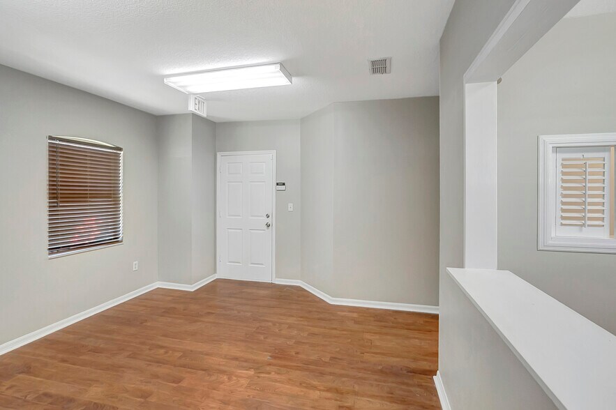 More Photos Of 28953 Wesley Chapel Blvd, Wesley Chapel Office For Lease