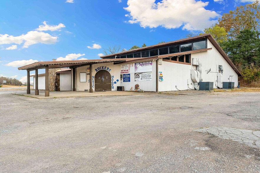 Primary Photo Of 76 Wright Hill Lane, Pineville Restaurant For Sale