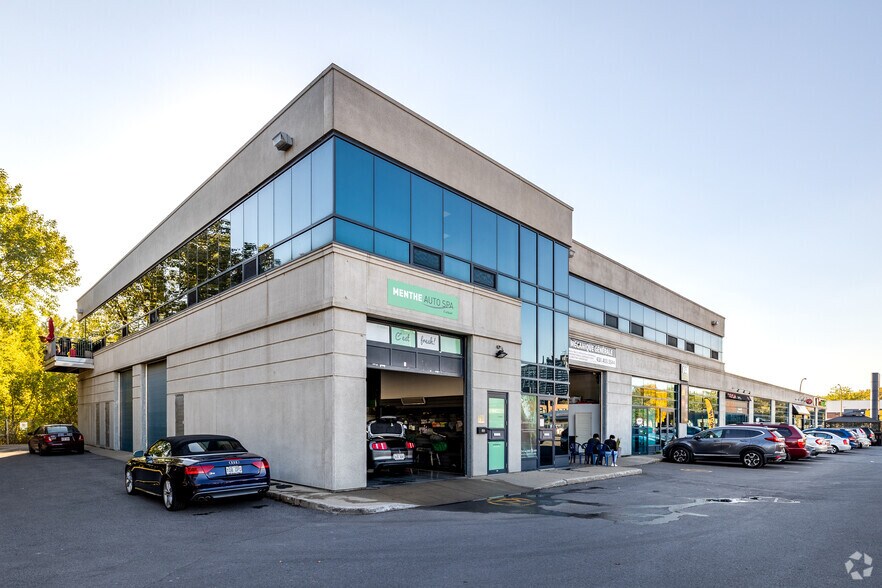 Primary Photo Of 6710 Rue Saint-Jacques, Montréal Restaurant For Lease