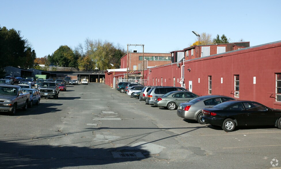 More Photos Of 206 Newington Ave, New Britain Manufacturing For Lease