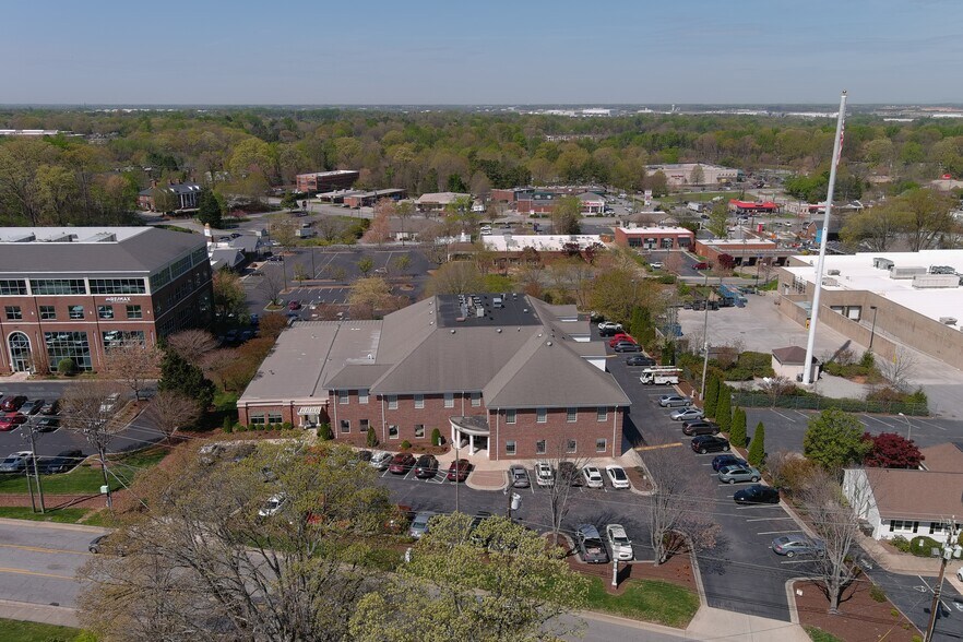 More Photos Of 603 Dolley Madison Rd, Greensboro Medical For Lease