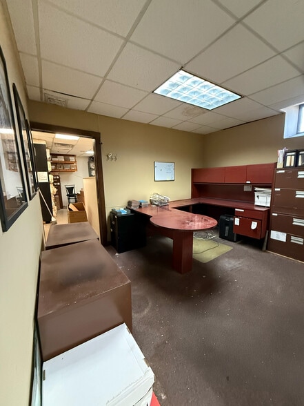 More Photos Of 7840 164th St, Fresh Meadows Apartments For Lease