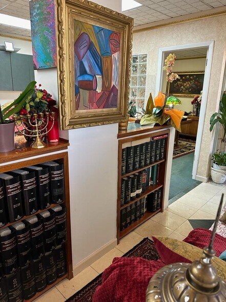 More Photos Of 420 S Dixie Hwy, Coral Gables Loft Creative Space For Sale