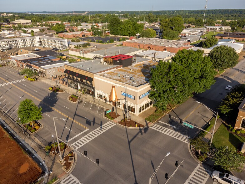 More Photos Of 300 E Tennessee St, Florence Flex For Sale