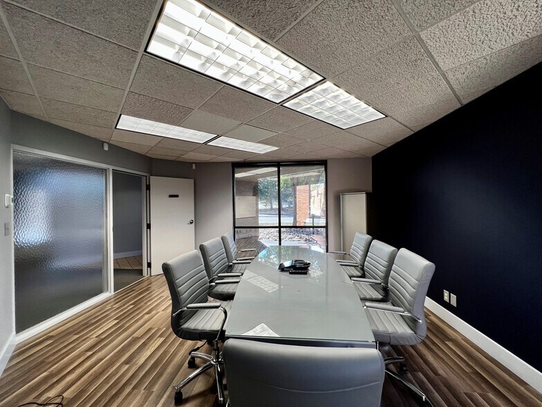 More Photos Of 2301 E Pikes Peak Ave, Colorado Springs Coworking Space